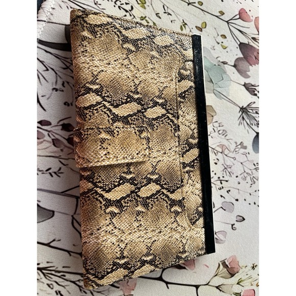 Faux Leather Brown Snakeskin Print Clutch/Wallet - Picture 2 of 10